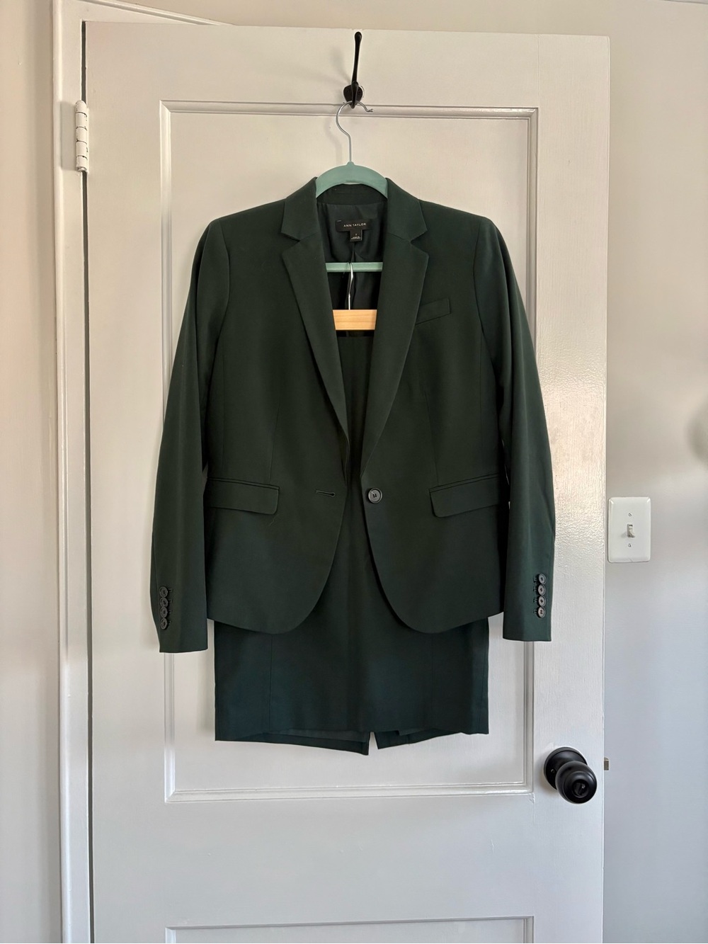 Ann Taylor Dark Green Women's Two-Piece Suit Blazer & Skirt